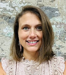 Lauren Modzelewski - Office Assistant Old Mill Chiropractic